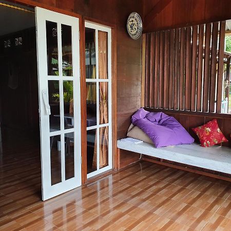 Amban Beach House Manokwari Ngoại thất bức ảnh